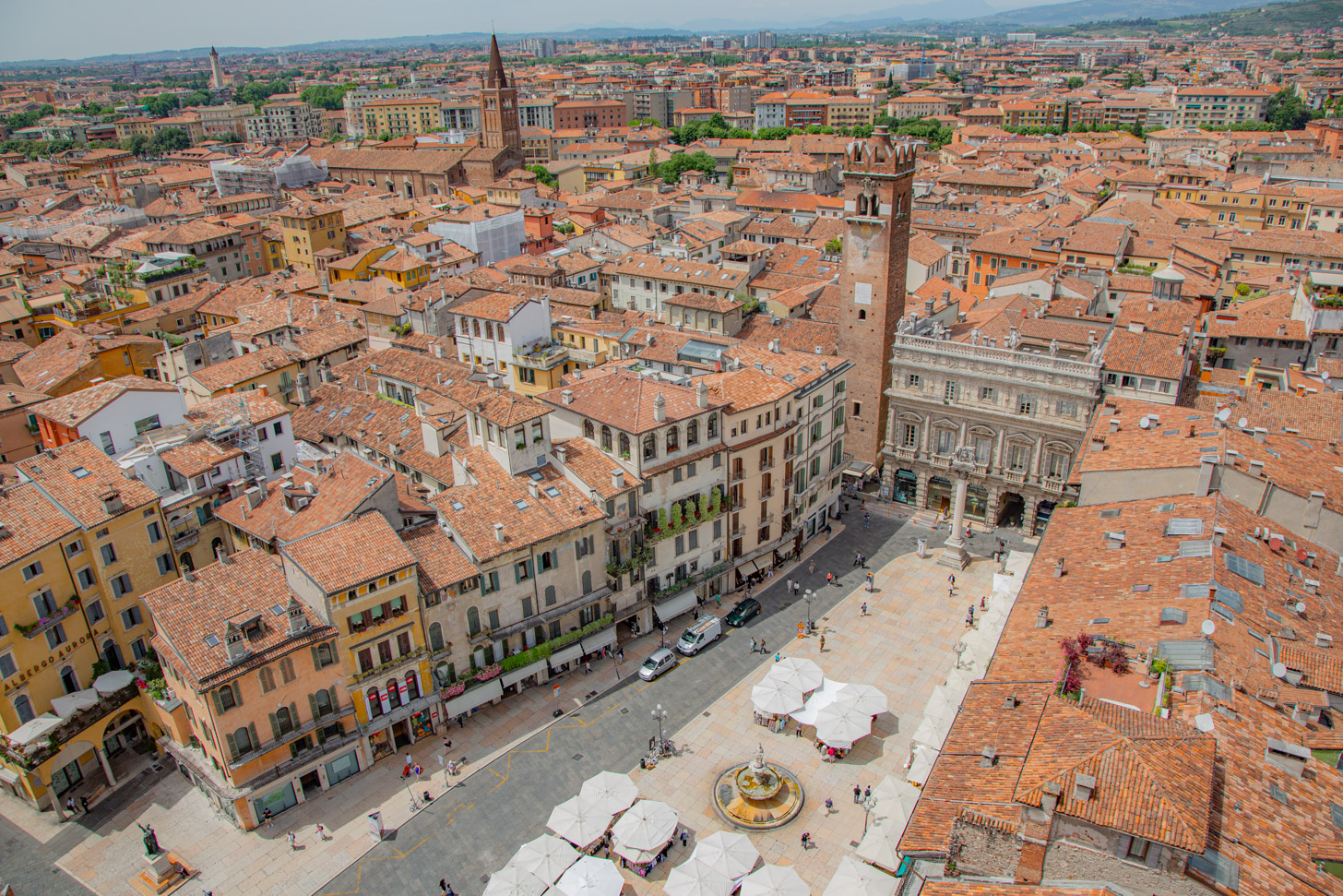 spectaculair panorama over Verona