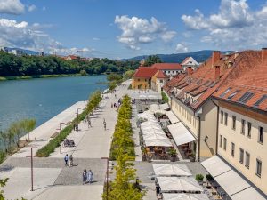 Langs de Drava-rivier